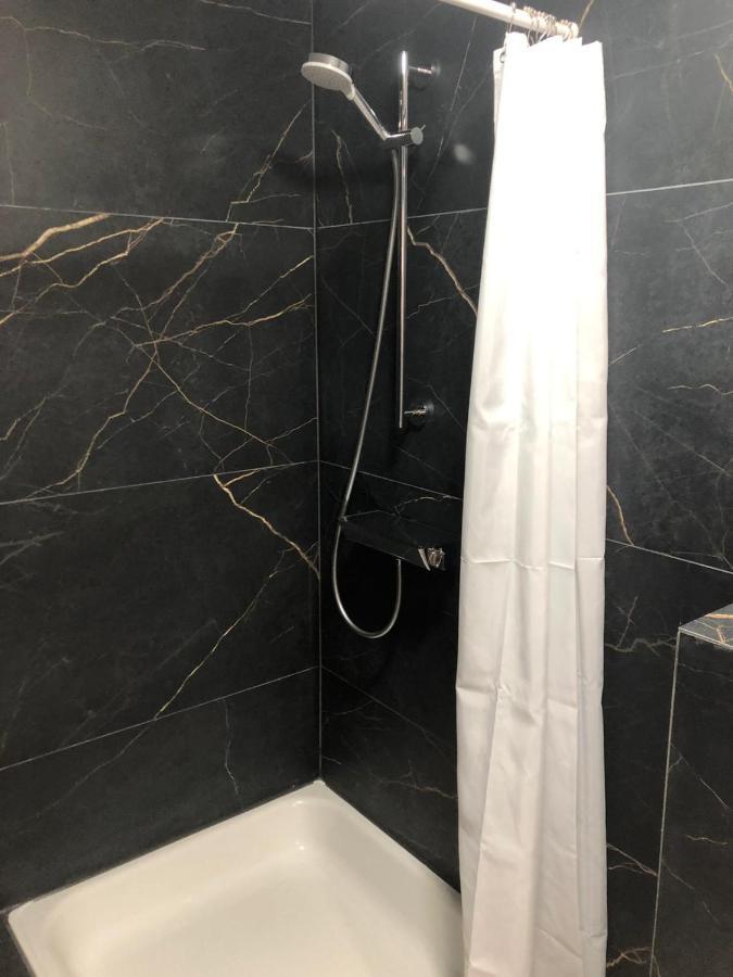 Neu renovierte Innenstadt-Wohnung Würzburg Exterior foto